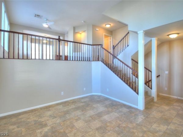 8400 Tiger Woods Avenue, Las Vegas, NV 89128