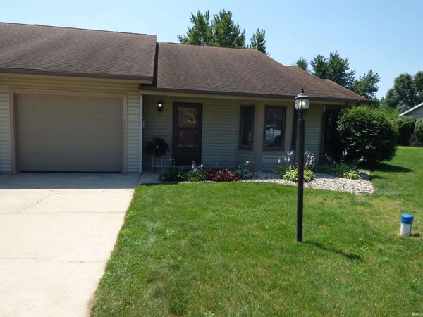 27424 Bison Ridge, Elkhart, IN 46514