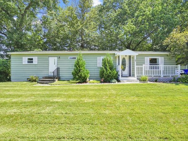67 Fieldston St, Springfield, MA 01119