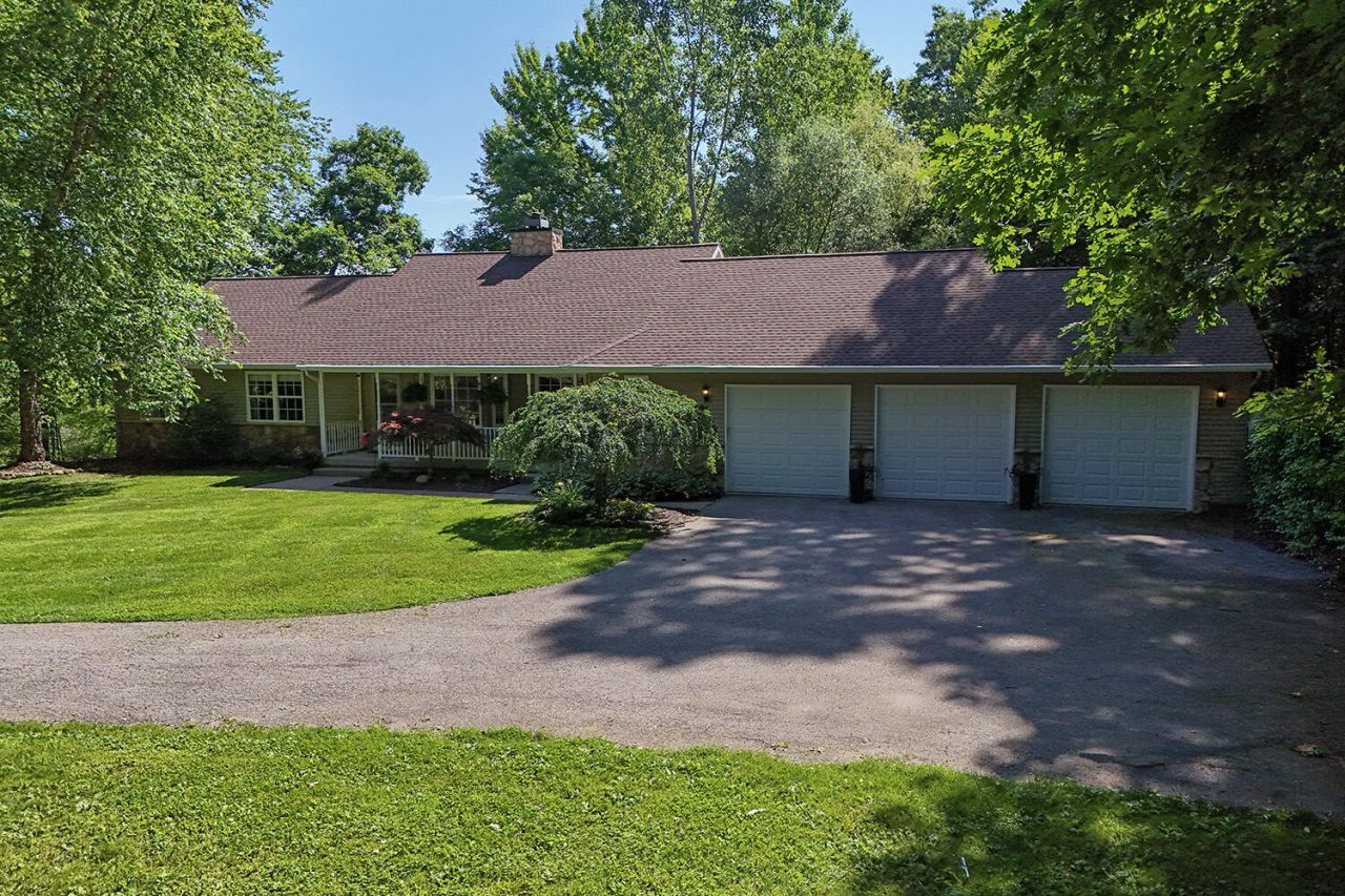 3100 Natures Place Drive Se, Lowell, MI 49331 Main Photo