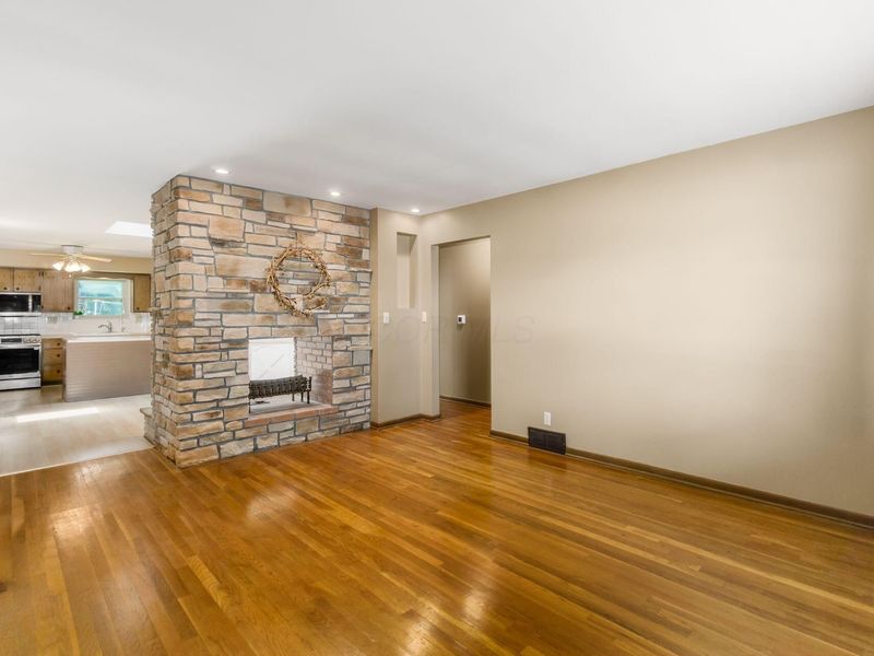 3354 Longstreth Park Place, Columbus, OH 43230 Photo 5