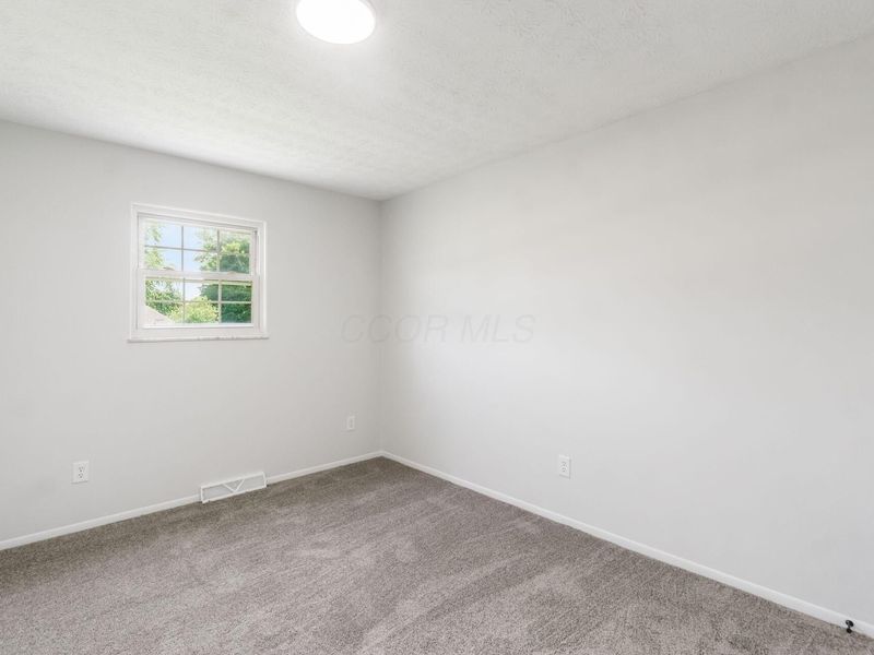 178 Donerail Drive SW, Pataskala, OH 43062 Photo 17
