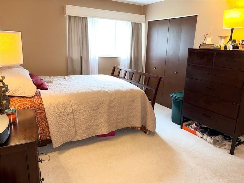 5330 Wolf Ridge Road, Harrison Township, OH 45415 Photo 10