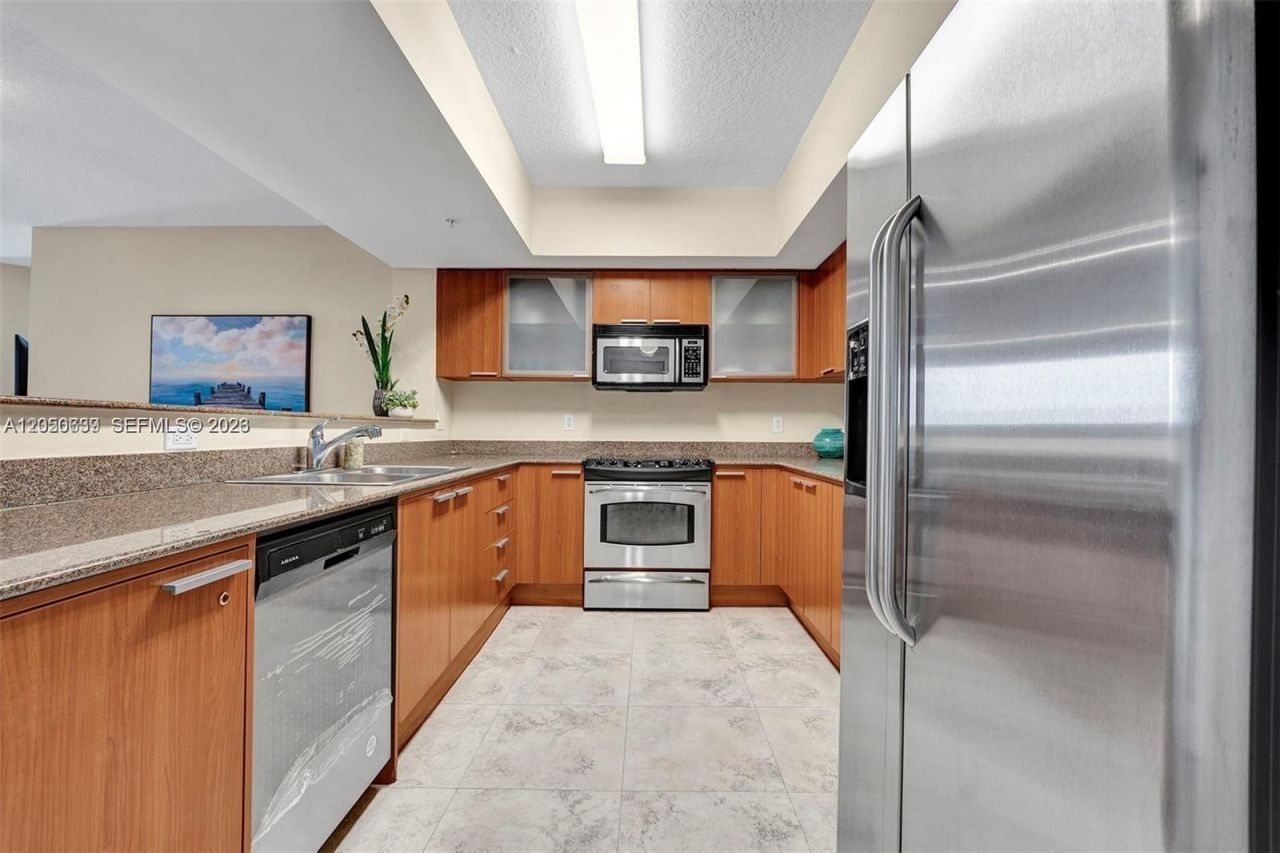 16699 Collins Ave, Unit 1605, Sunny Isles Beach, FL 33160 Photo
