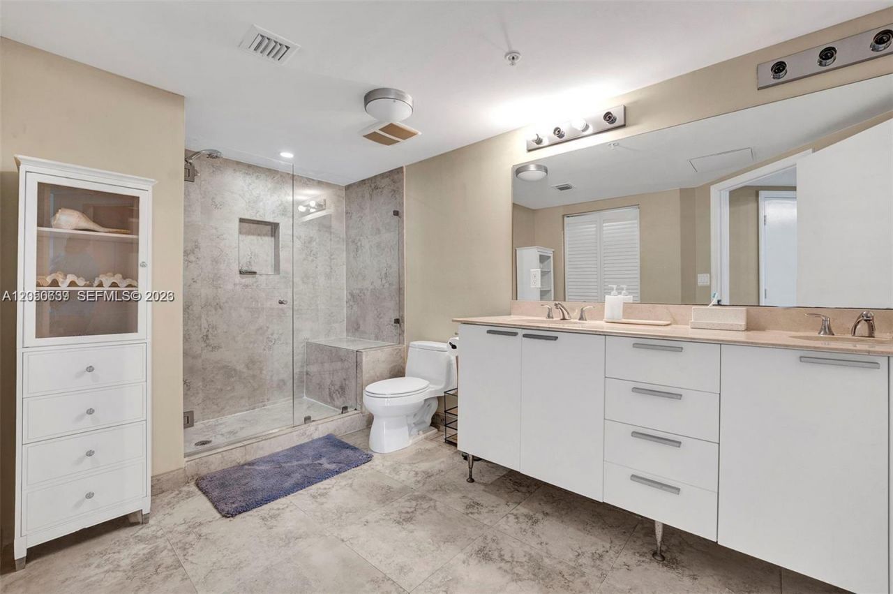 16699 Collins Ave, Unit 1605, Sunny Isles Beach, FL 33160 Photo