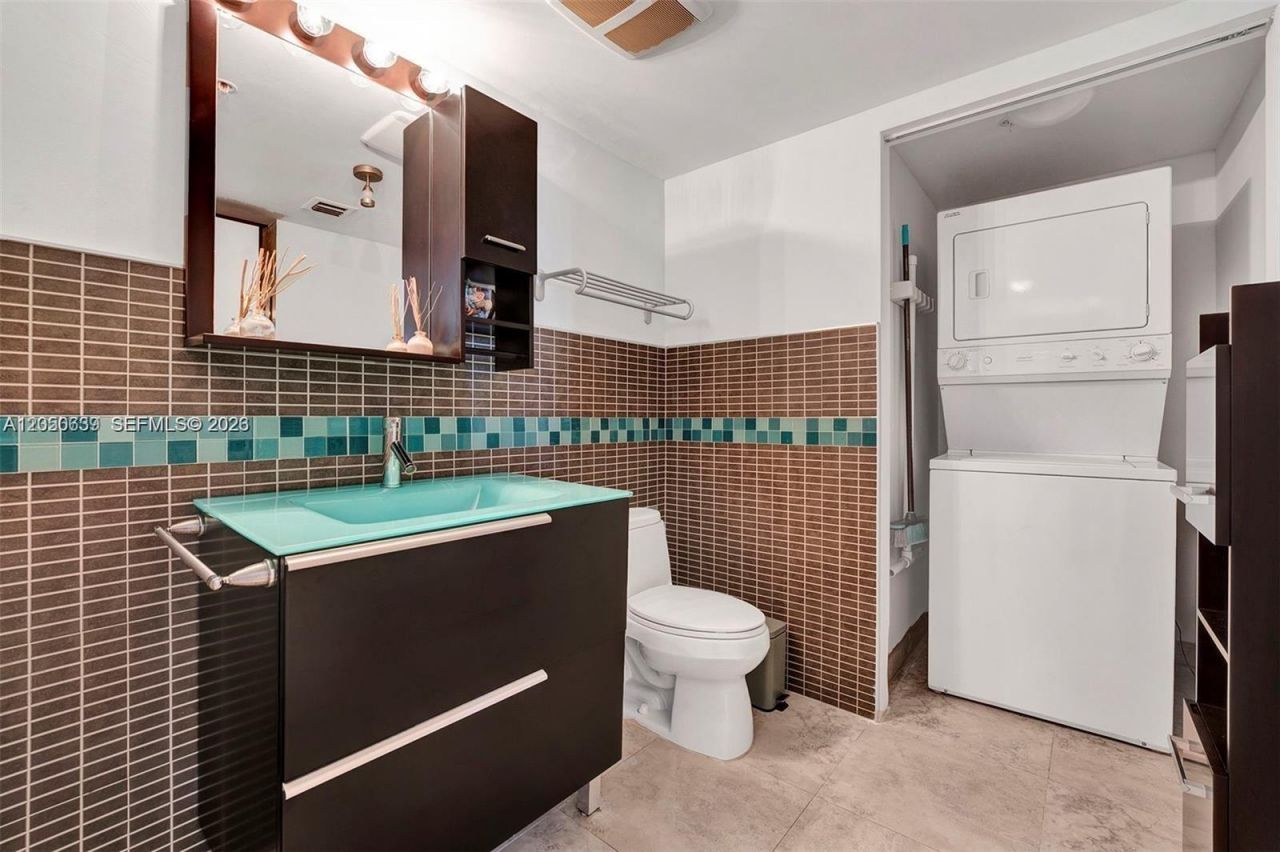 16699 Collins Ave, Unit 1605, Sunny Isles Beach, FL 33160 Photo