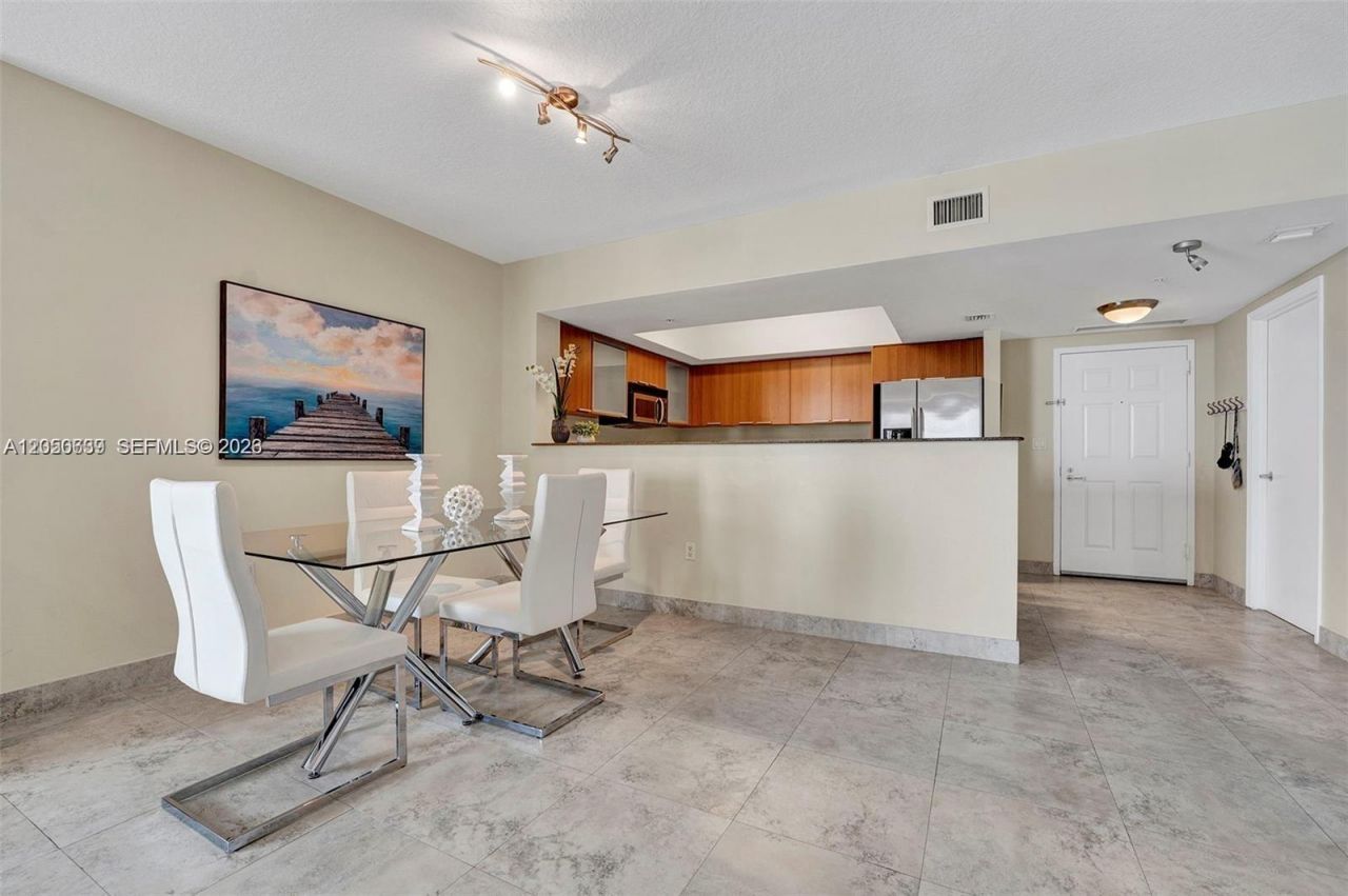 16699 Collins Ave, Unit 1605, Sunny Isles Beach, FL 33160 Photo