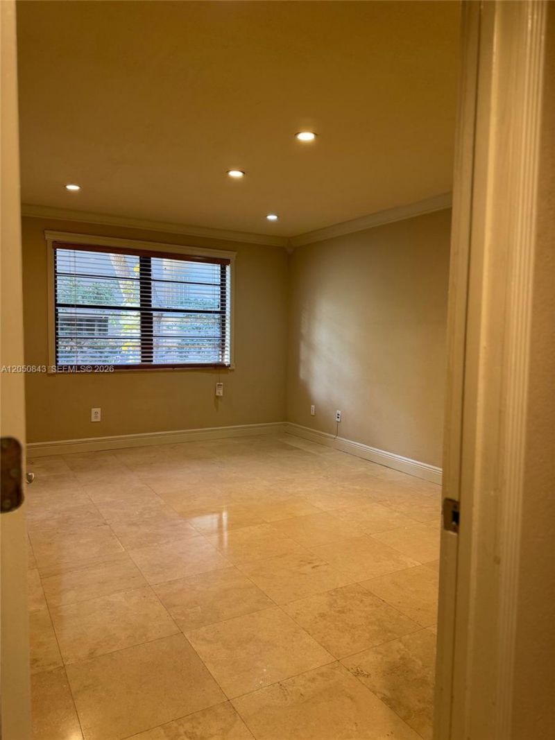 9301 SW 92nd Ave , Unit 212B, Miami, FL 33176 Photo