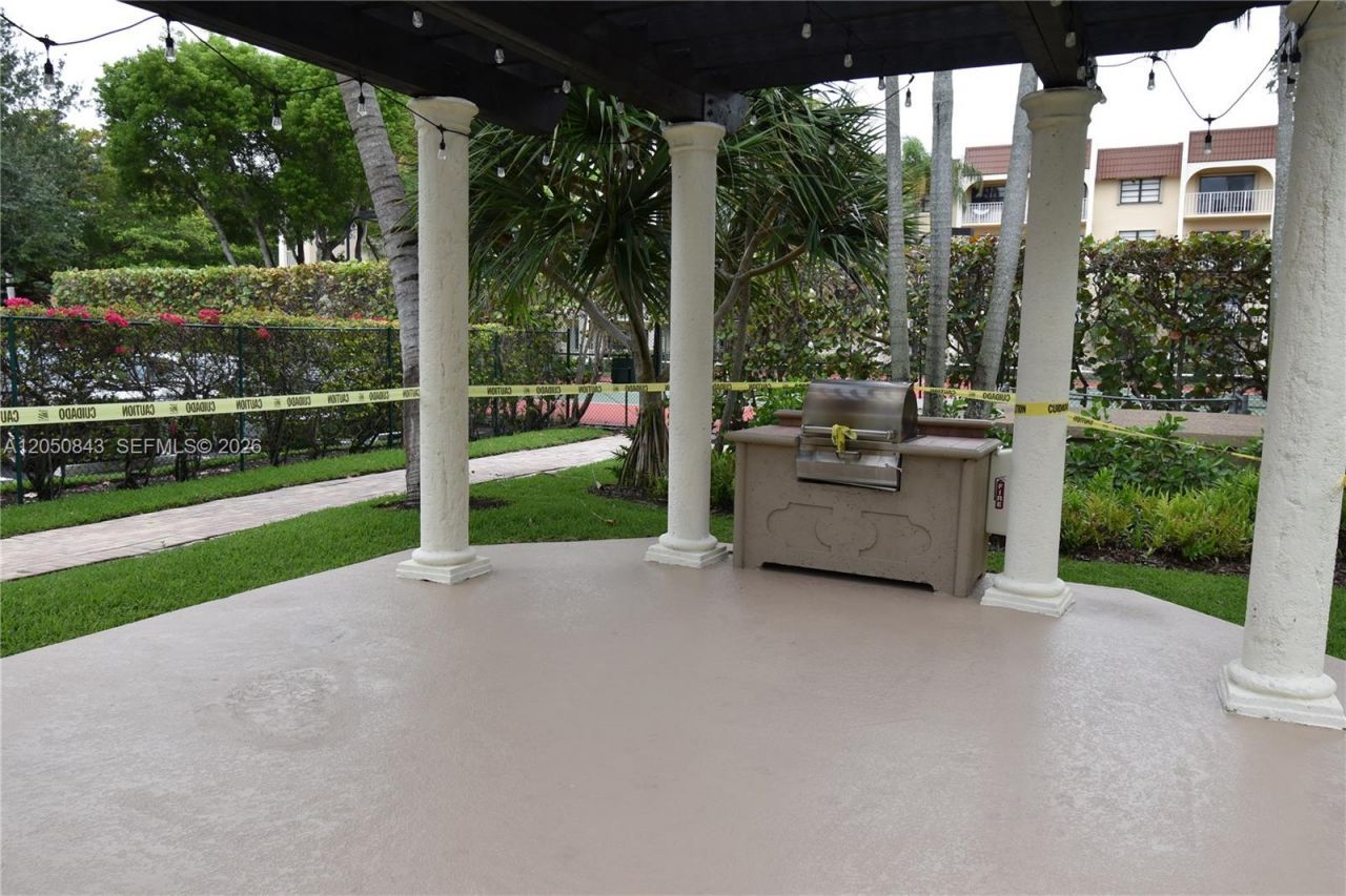 9301 SW 92nd Ave , Unit 212B, Miami, FL 33176 Photo