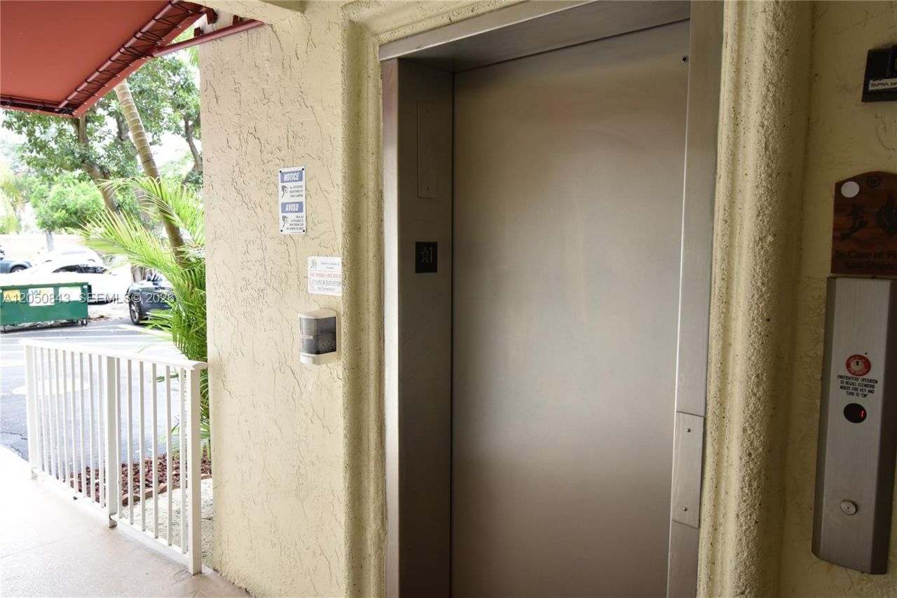 9301 SW 92nd Ave , Unit 212B, Miami, FL 33176 Photo