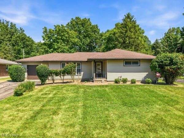 2171 Garden Drive, Wickliffe, OH 44092