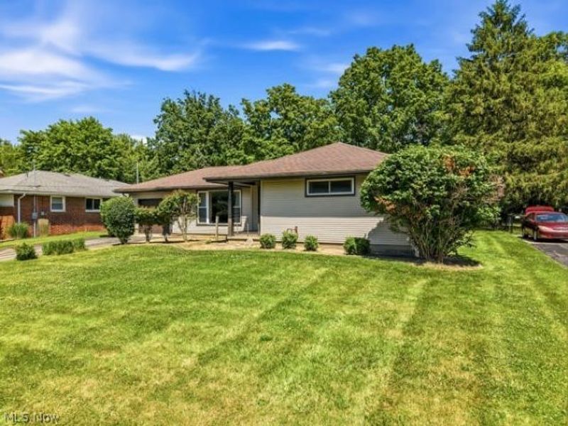 2171 Garden Drive, Wickliffe, OH 44092 Photo 2