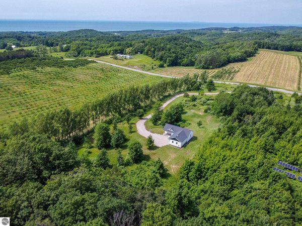 9742 Peterson Road E, Northport, MI 49670