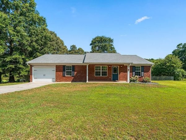 1098 Pine Pitch Road , Cedartown, GA 30125