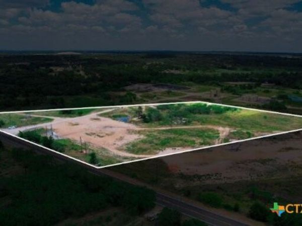 275 Fm 1150 , Kingsbury, TX 78638