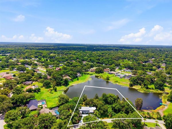 708 WARREN ROAD , LUTZ, FL 33548
