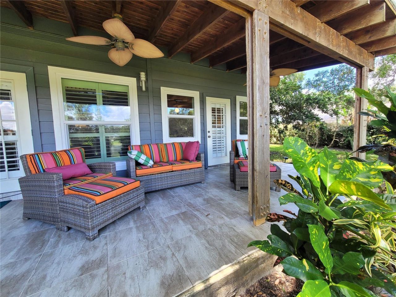 708 Warren Road, Lutz, FL 33548 Photo