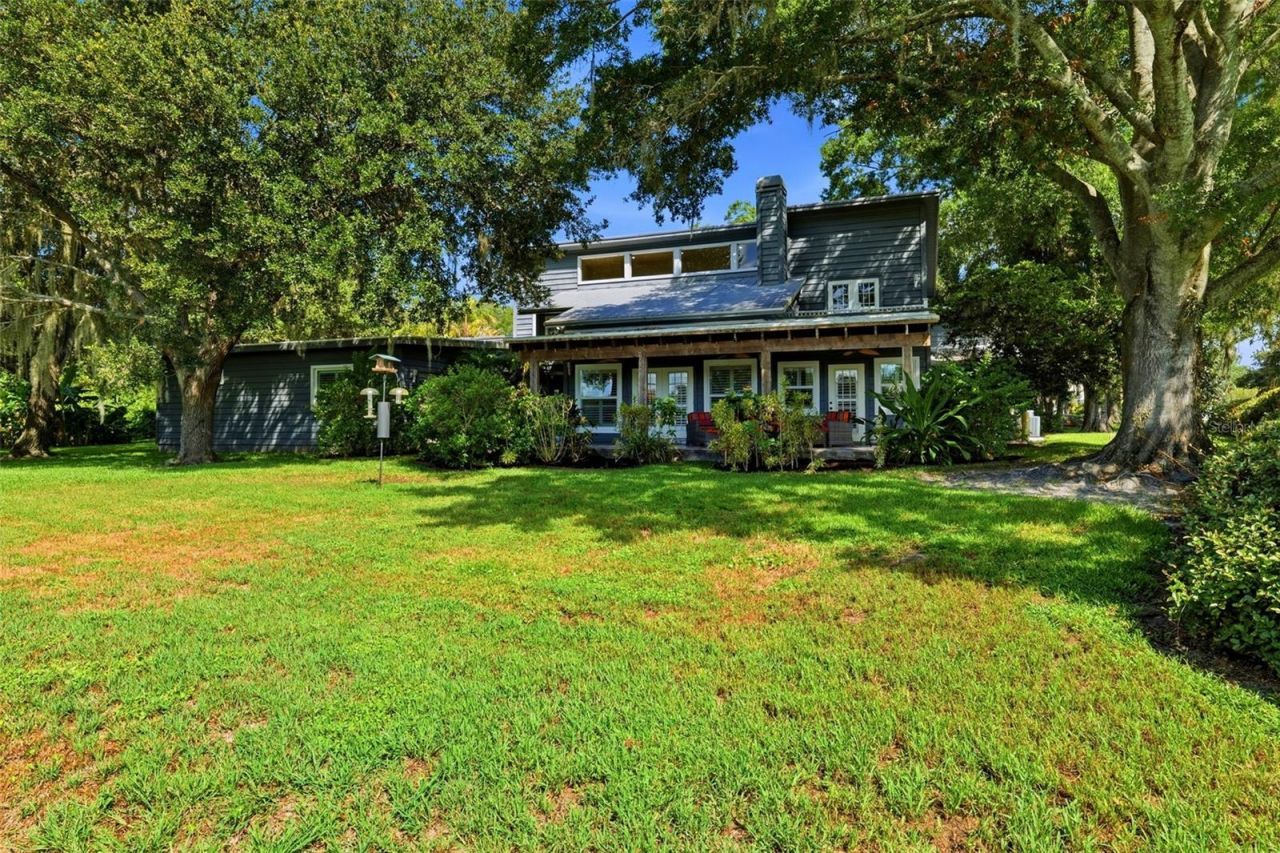 708 Warren Road , Lutz, FL 33548 Photo