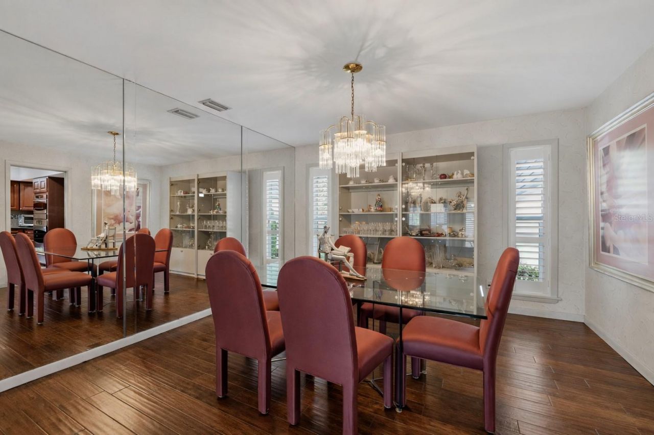 708 Warren Road , Lutz, FL 33548 Photo