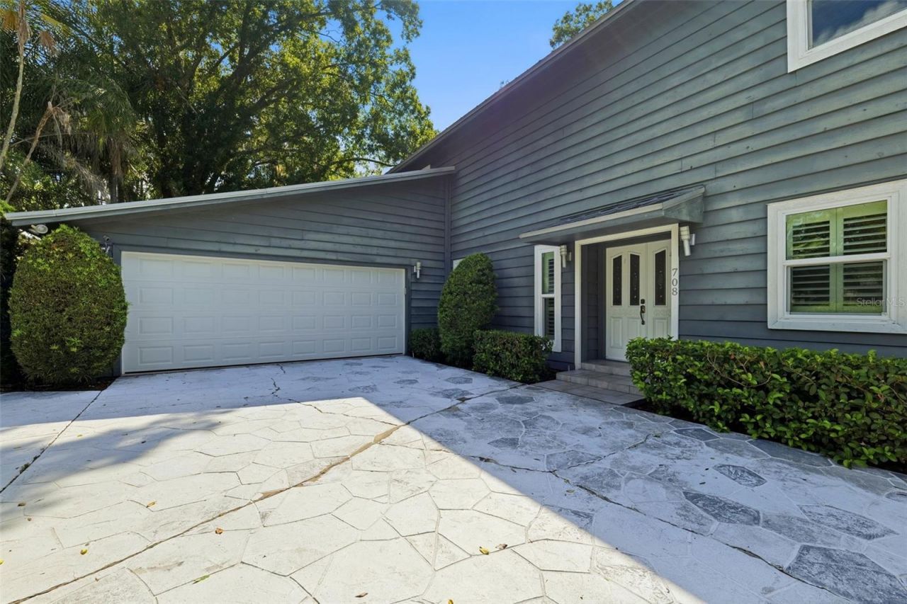 708 Warren Road , Lutz, FL 33548 Photo