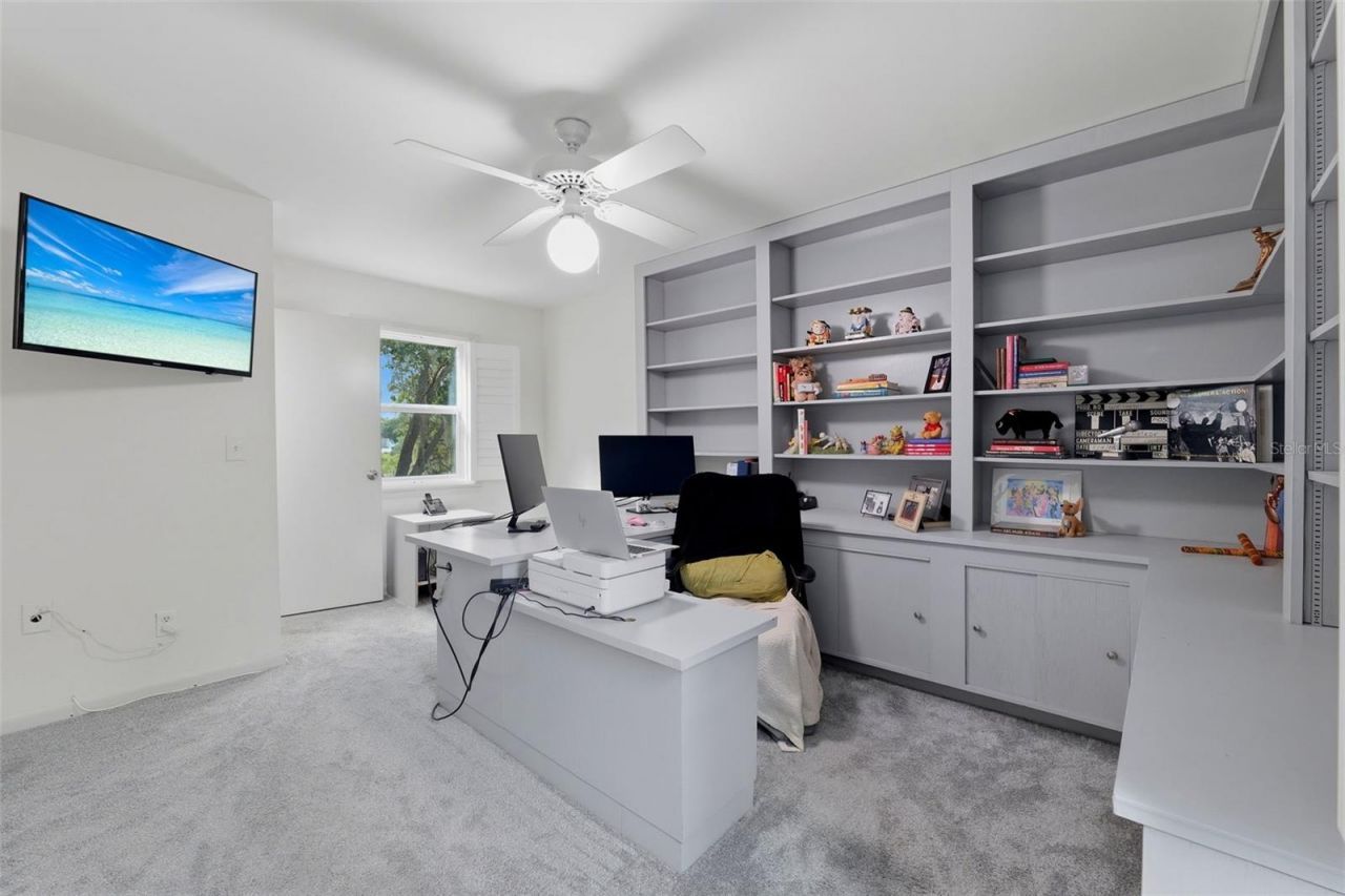 708 Warren Road , Lutz, FL 33548 Photo