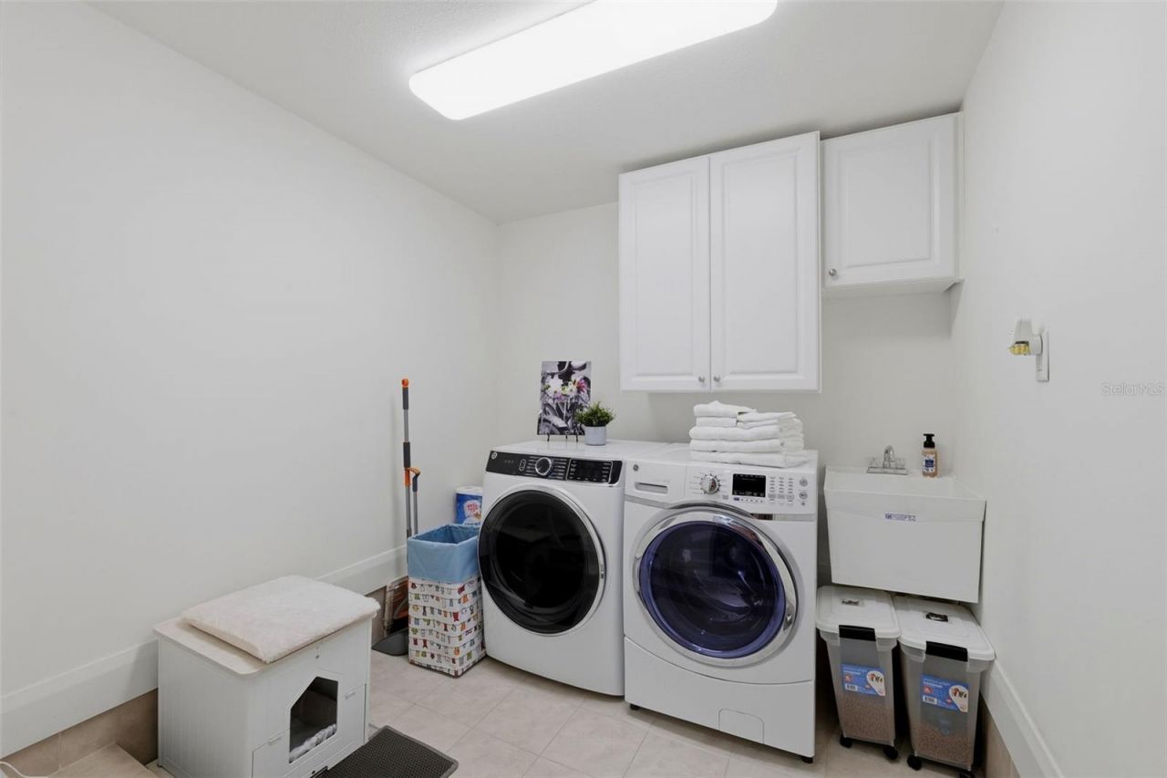 708 Warren Road , Lutz, FL 33548 Photo