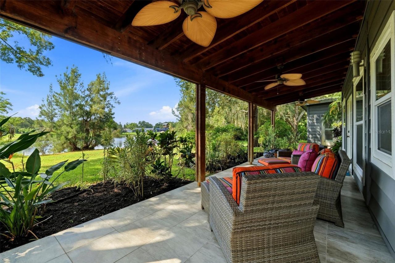 708 Warren Road , Lutz, FL 33548 Photo