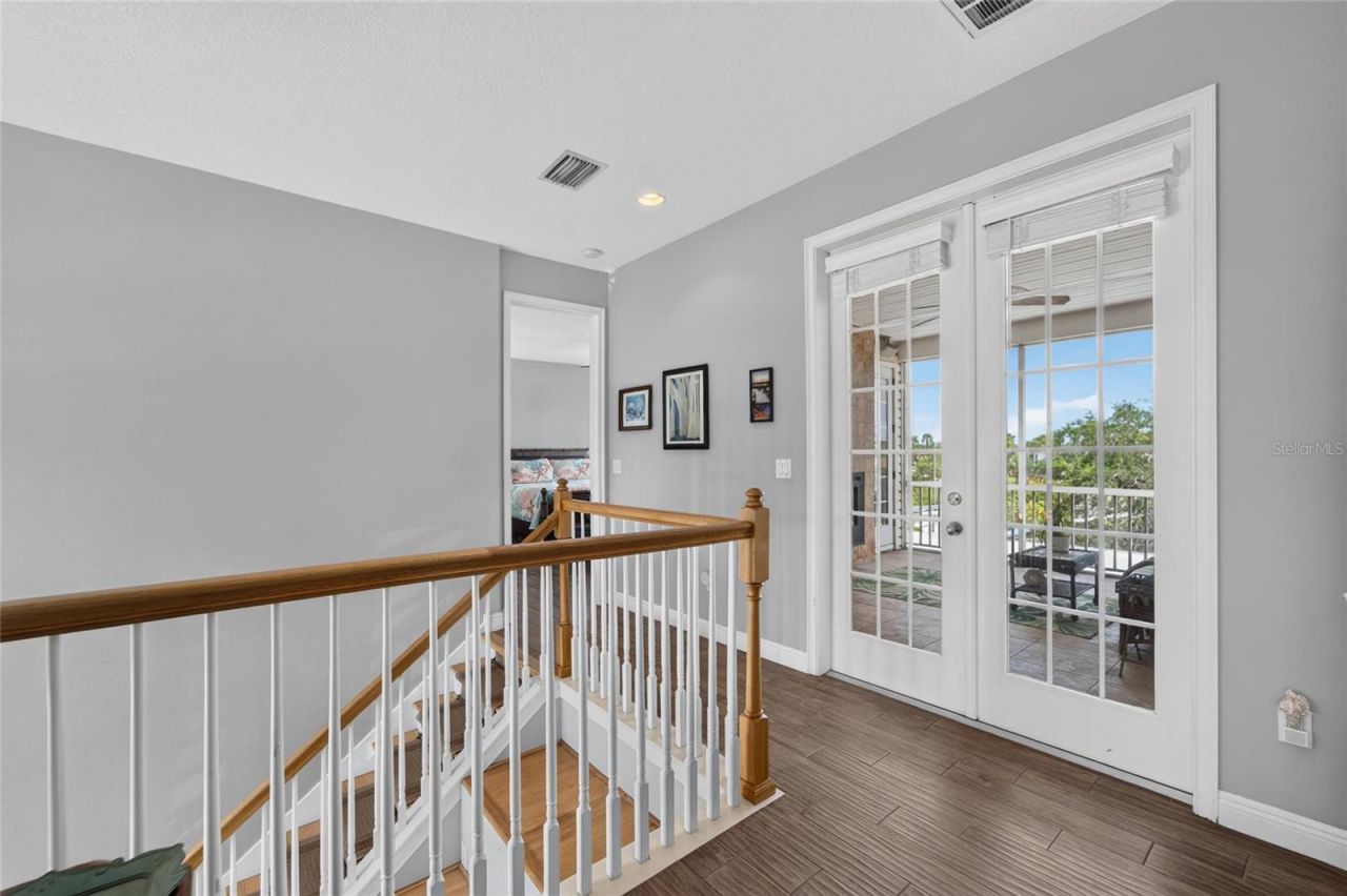 339 Manatee Lane, Tarpon Springs, FL 34689 Photo