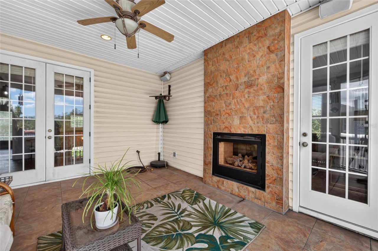 339 Manatee Lane, Tarpon Springs, FL 34689 Photo