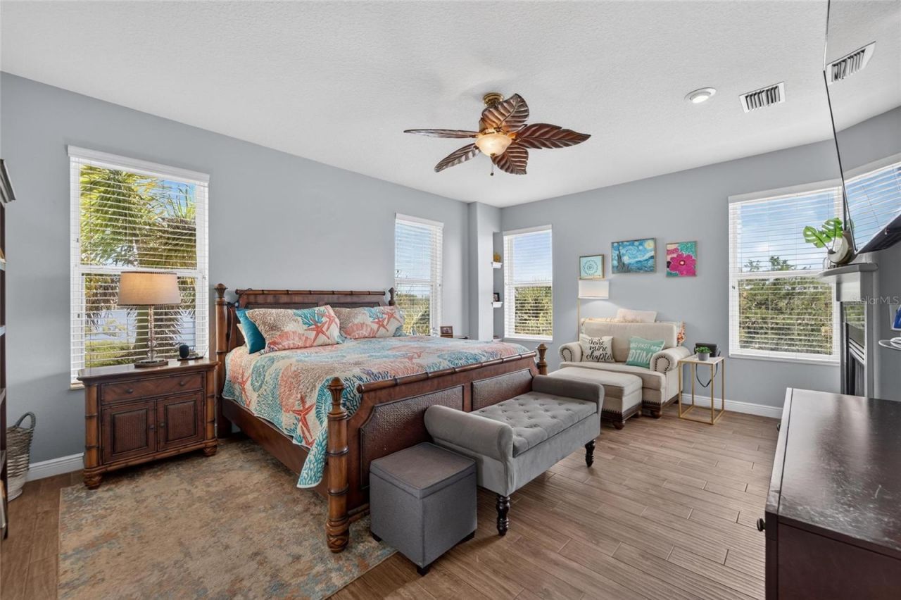 339 Manatee Lane, Tarpon Springs, FL 34689 Photo