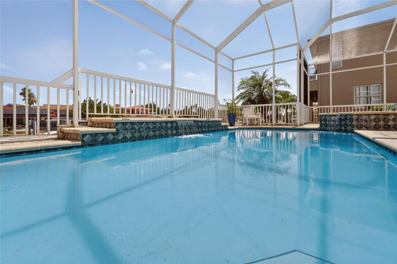 339 Manatee Lane, Tarpon Springs, FL 34689 Photo