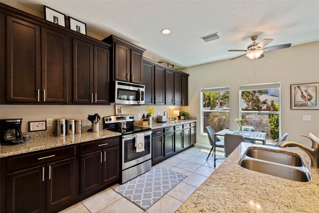 1110 10th Street N, Saint Petersburg, FL 33705 Photo