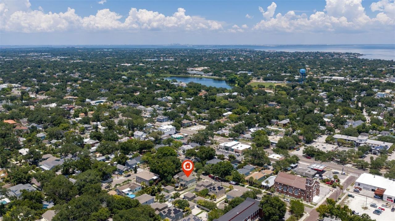 1110 10th Street N, Saint Petersburg, FL 33705 Photo