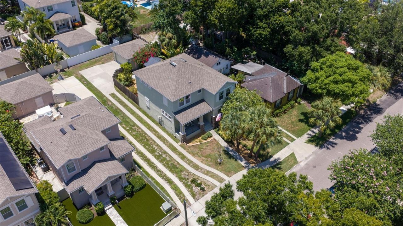 1110 10th Street N, Saint Petersburg, FL 33705 Photo