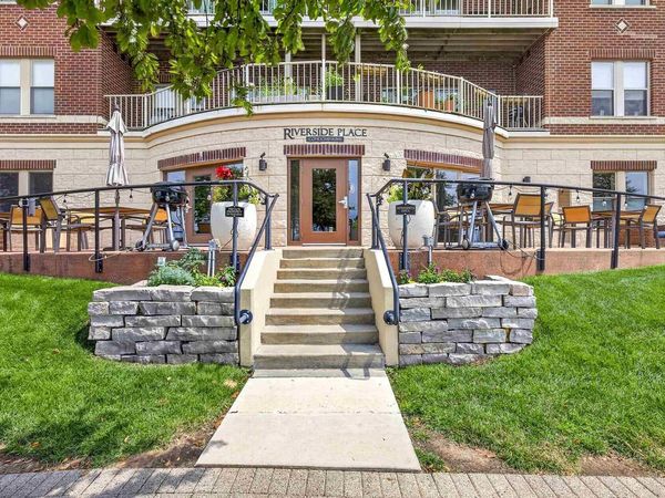 118 S WASHINGTON STREET, Unit 326A, Green Bay, WI 54301