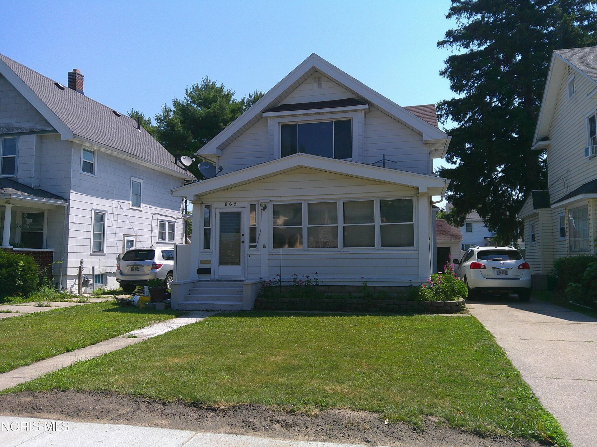 865 Ogden Avenue, Toledo, OH 43609 Main Photo