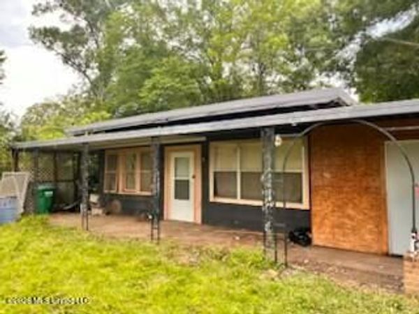 206 Lamar Street, Natchez, MS 39120