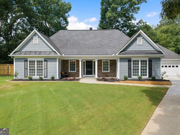 585 Rosewood Trail, Grayson, GA 30017