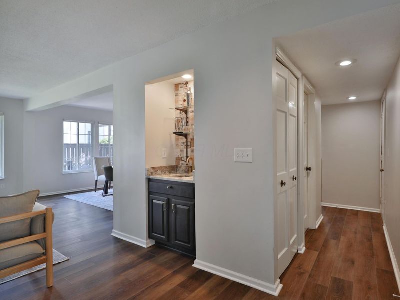 254 Saint Antoine Street , Columbus, OH 43085 Photo 10