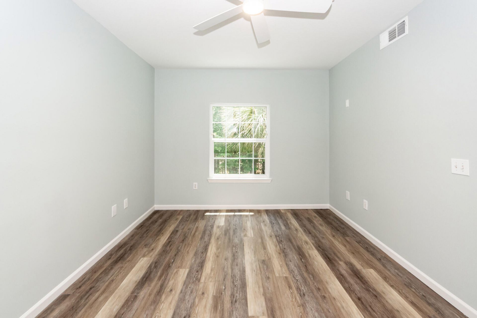 1300 Park West Boulevard Photo 15