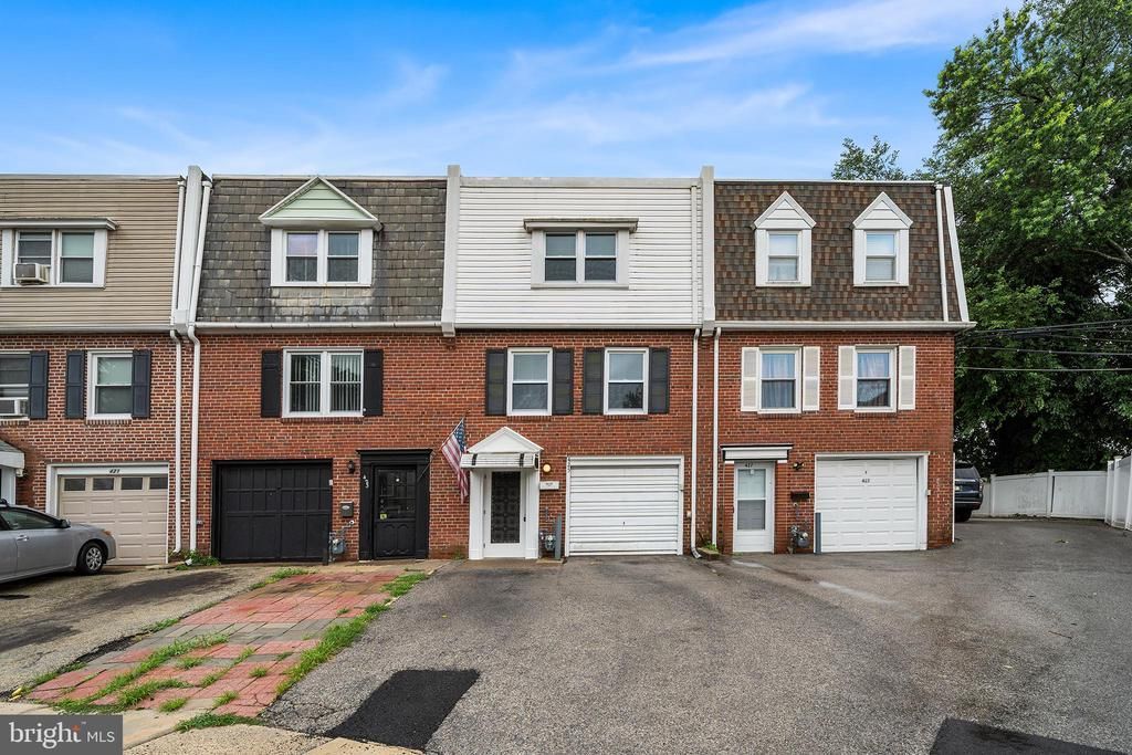 425 Arlington Avenue, Upper Darby, PA 19082 Main Photo