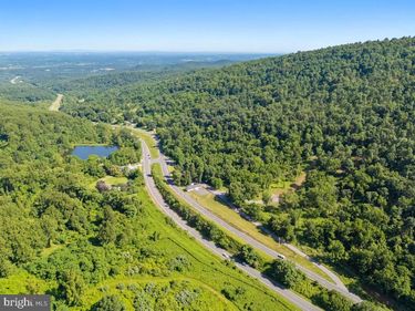 22540 BLUE RIDGE MOUNTAIN ROAD , PARIS, VA 20130