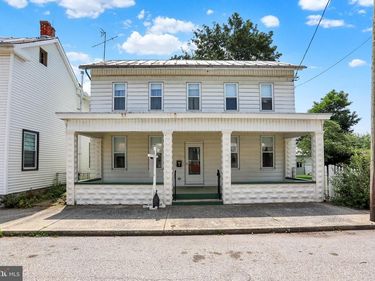 14 CHESTNUT STREET, NEWVILLE, PA 17241