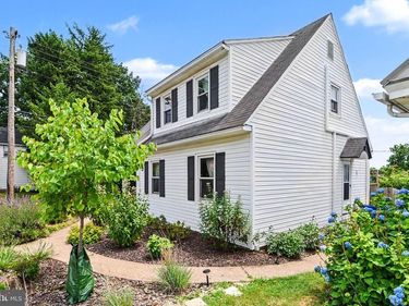 3325 SUNNYSIDE AVENUE, HARRISBURG, PA 17109