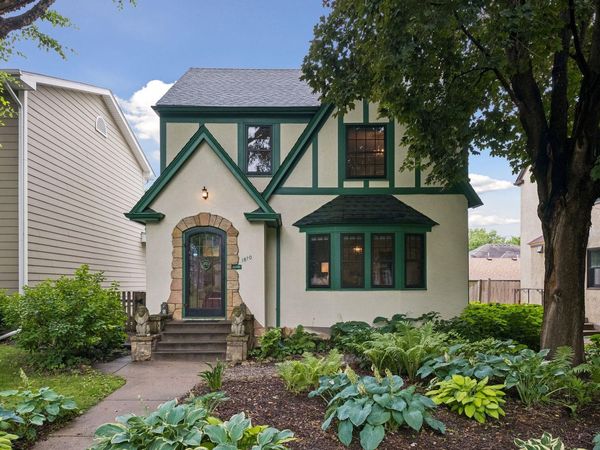 1870 Beechwood Avenue, Saint Paul, MN 55116