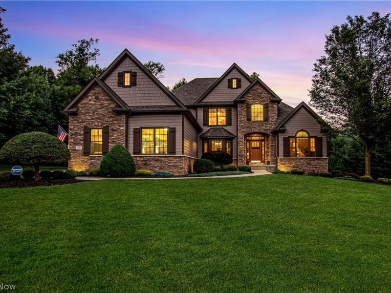2307 Angela Vista Drive, Hinckley, OH 44233 Photo 1