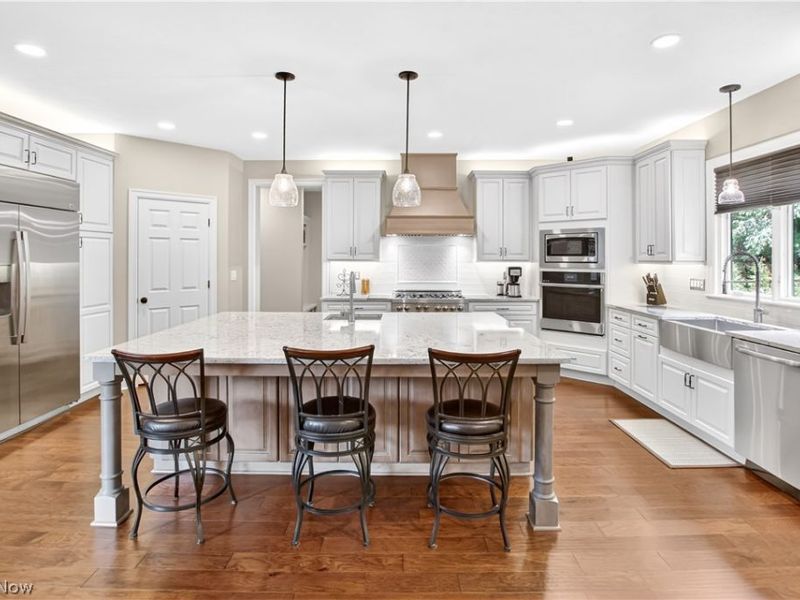 2307 Angela Vista Drive, Hinckley, OH 44233 Photo 8