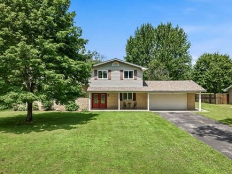 7085 Sunnydell Drive, Brookfield, OH 44403 Photo 2
