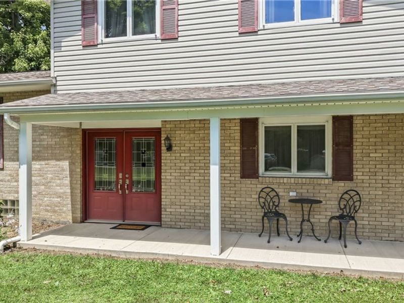 7085 Sunnydell Drive, Brookfield, OH 44403 Photo 3