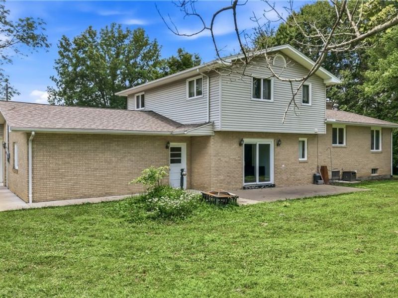 7085 Sunnydell Drive, Brookfield, OH 44403 Photo 30